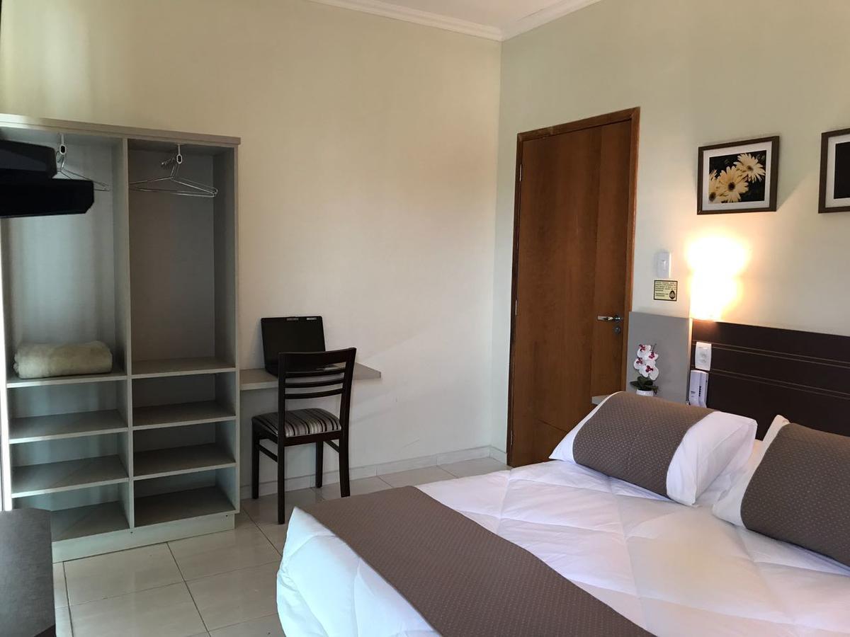 Hotel Do Reinildo I Кашуэйра-Паулиста Экстерьер фото
