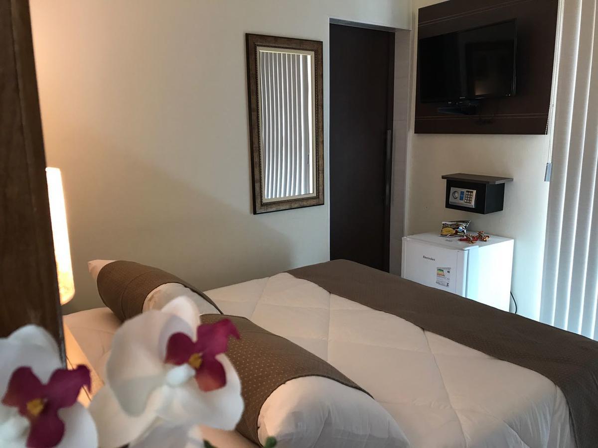 Hotel Do Reinildo I Кашуэйра-Паулиста Экстерьер фото